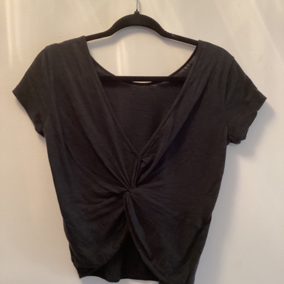 Abercrombie & Fitch Low Back Short Sleeve Top - Black - Picture 2 of 3